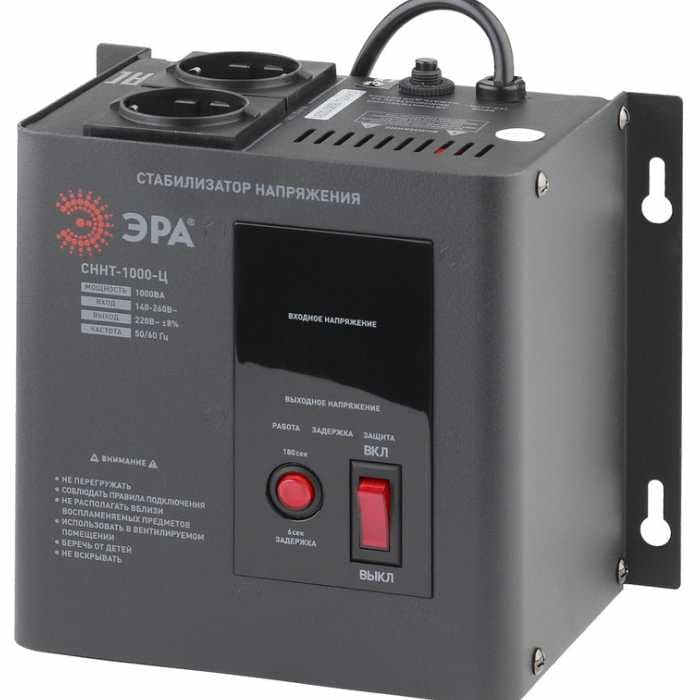 Стабилизатор напряжения ЭРА СННТ-1000-Ц (1000VA), диапазон работы 140-260V, 2 выхода, LED-дисплей, настенный