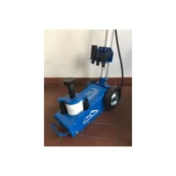 Домкрат подкатной пневмогидравлический TrommelBerg SD101902 22 т