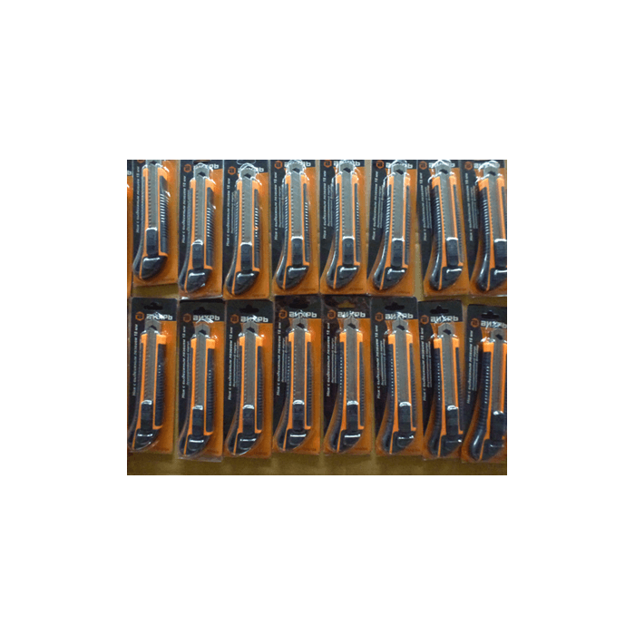 Нож с выдвижным лезвием Вихрь 18 мм, двухкомпонентный корпус, автоматический фиксатор, (73/10/10/4)