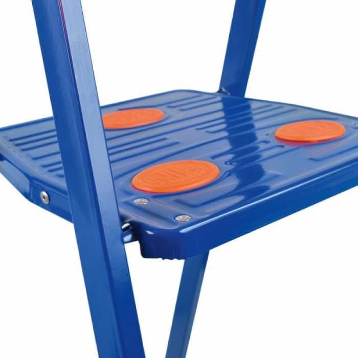 Стремянка Nika металлическая устойчивая арт (СМ6+)