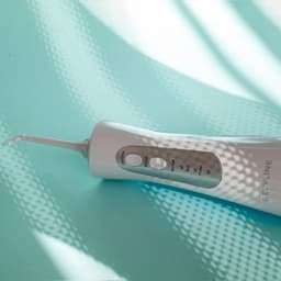 Ирригатор Revyline RL 210