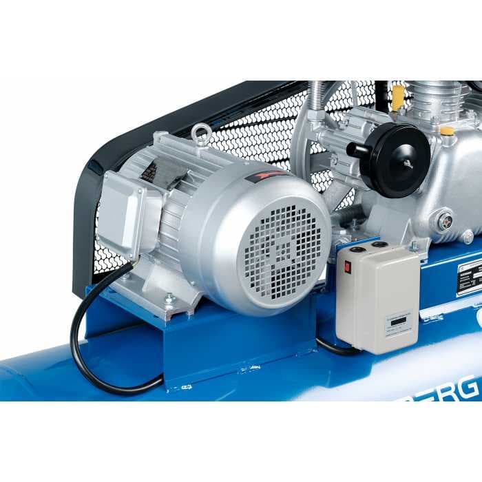 Компрессор трехпоршневой, ременной, чугунная головка, 380 В, ресивер 300 л, 800 л/мин NORDBERG NCE300/800