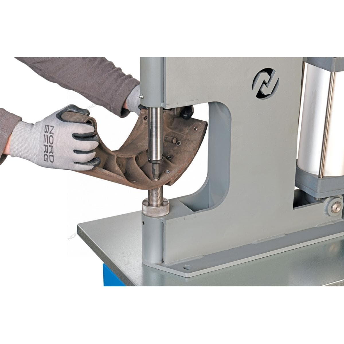 Пневматический станок для заклепки тормозных колодок с тумбой, цилиндр 125, NORDBERG NR8P+MML0 NR8P+MML0