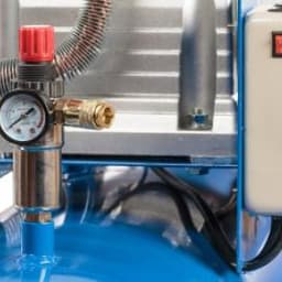 Компрессор поршневой с ременной передачей 380В, ресив. 300л, 1050л/мин NORDBERG NCE300/1050