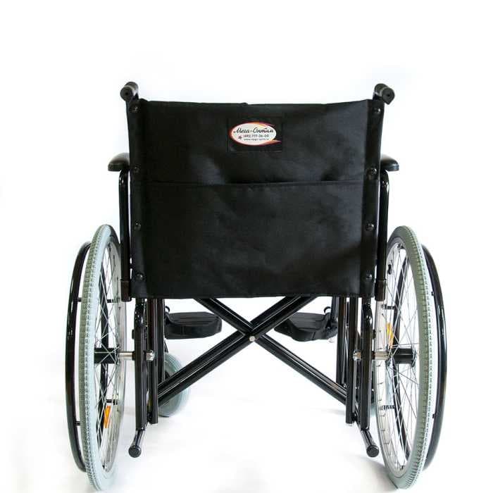 Инвалидная коляска Мега-Оптим 711AE, ткань, пневматические задние колеса