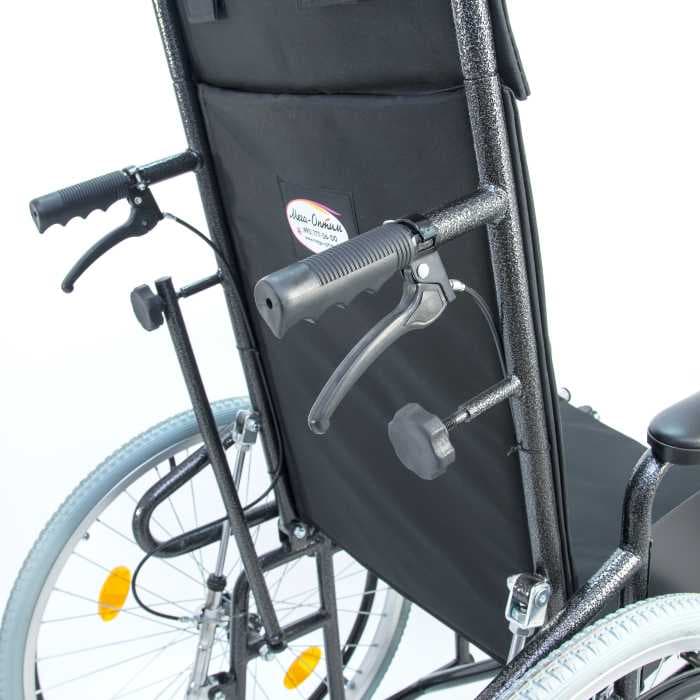 Инвалидная коляска Мега-Оптим с регулировкой угла наклона спинки и подножек H-712N (514 A), пневматические задние колеса