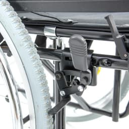 Инвалидная коляска Мега-Оптим FS908AQ (712 N-1), литые задние колеса