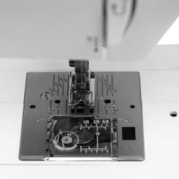 Швейная машина JANOME Clio 325