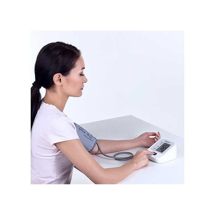 Тонометр автоматический OMRON М2 BASIC RU манжета 22-32 см