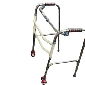 Ходунок металлический складной на шарнирах с 2-мя колесиками "Шагающий" (регулировка по высоте)