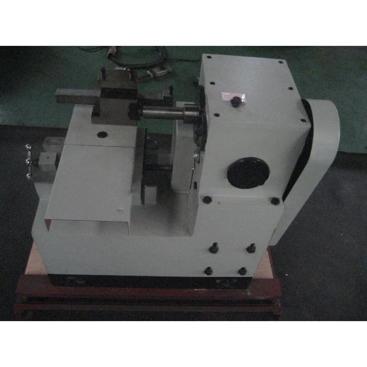 Стенд для проточки тормозных дисков  Wellon c9335 220v, 50hz, 3ph