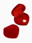 Футляр под набор украшений «Сердце», бархатный, 9×8.5 см, красный