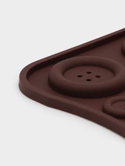 Форма для шоколада Доляна «Пуговки», силикон, 20.5×10 см, 19 ячеек, коричневая