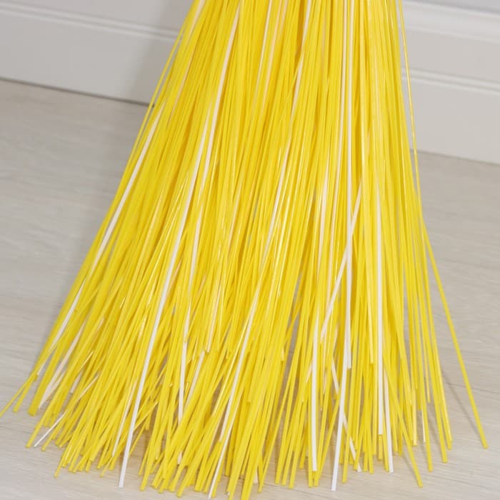 Метла полипропиленовая, с черенком «Дорогая», 5 колец, МИКС