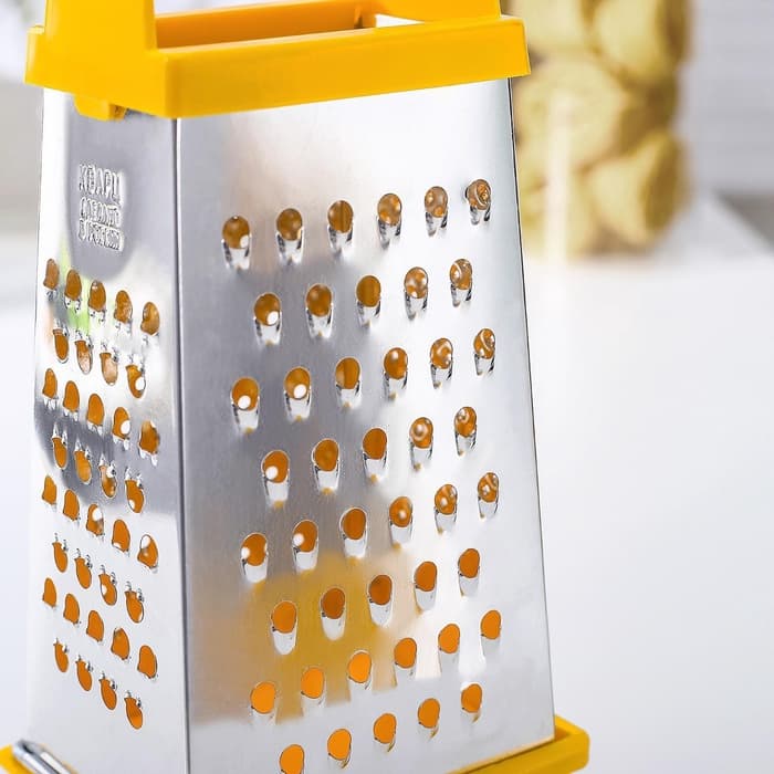 Тёрка с контейнером КВАРЦ «Комфорт», 4 грани, 450 мл, 11×8.5×27 см, металл, МИКС