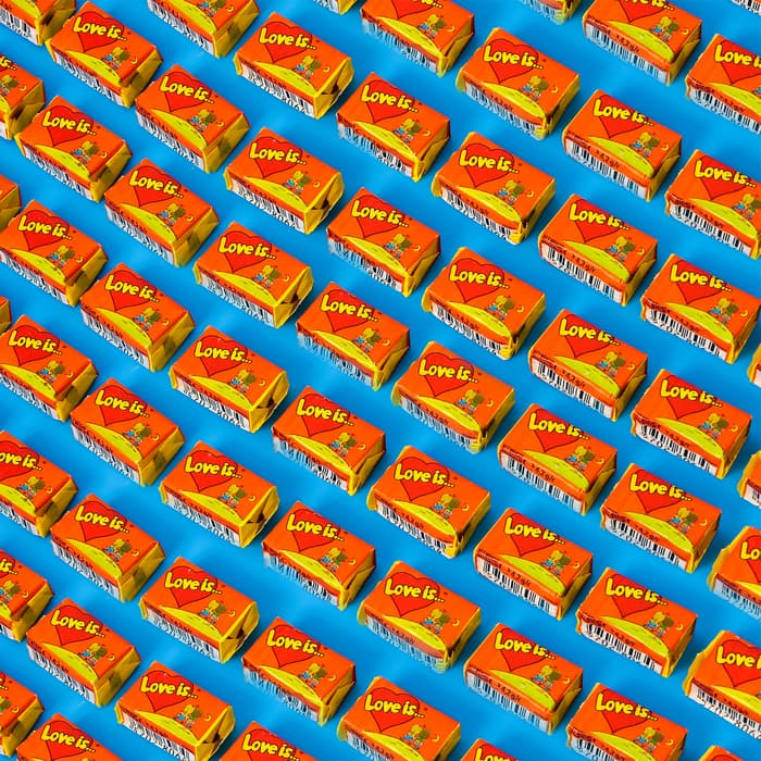 Жевательная резинка Love is «Ананас и апельсин», 4.2 г