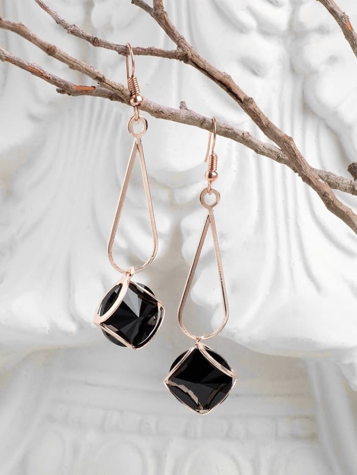 Серьги висячие со стразами «Капля с ромбом», цвет чёрный в розовом золоте, 7.2 см