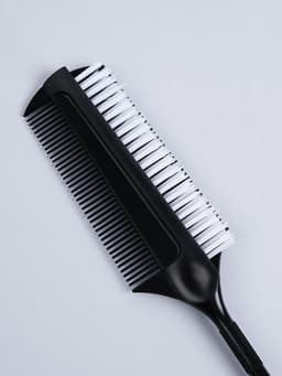 Расчёска для окрашивания, с хвостиком, 23×4 (±1) см, чёрная