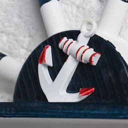 Вешалка настенная «Штурвал», крючки декоративные, 3 крючка на панно, бело-синяя, 45×28×5 см