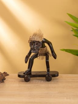 Сувенир «Абориген на скейте», 20 см, дерево