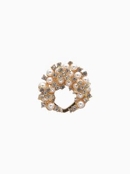 Зажим для платка «Жемчужное соцветие», белый в золоте