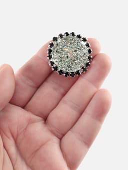 Пуговица декоративная, d=30 мм, цвет серебряный, чёрный