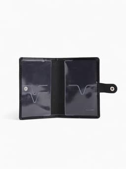 Обложка для паспорта на кнопке, натуральная кожа, чёрная