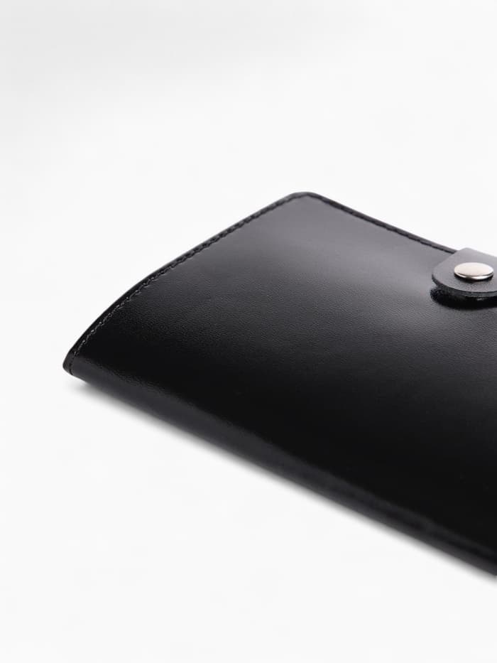 Обложка для паспорта на кнопке, натуральная кожа, чёрная
