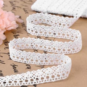 Кружево вязаное, 15 мм, 15±1 м, белое