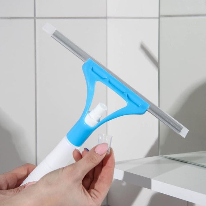 Водосгон с пульверизатором Доляна, 30×30 см, МИКС