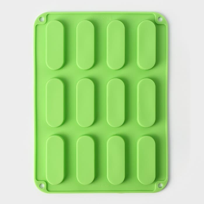 Форма для выпечки Доляна «Сладости.Эклер», силикон, 28×21×1 см, 12 ячеек (7.6×2.7×1 см), МИКС