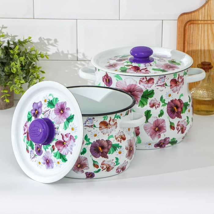 Набор эмалированных кастрюль «Анютины глазки», 2 шт.: 4 л, 5.5 л, белый