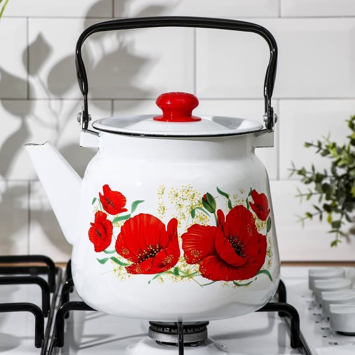 Чайник эмалированный «Маки», 3.5 л, белый