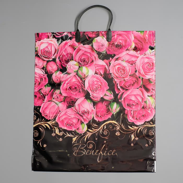 Пакет «Бенефис», полиэтиленовый с пластиковой ручкой, 40×44, 100 мкм