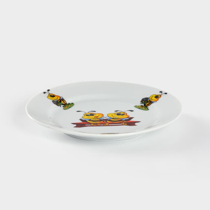 Тарелка детская Добрушский завод «Пчёлы», d=17 см, фарфор, белая, рисунок МИКС