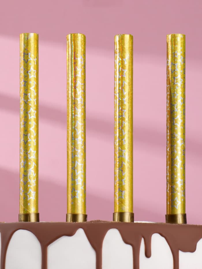 Свечи фонтаны в торт «Золотые искры», 4 шт., 17.5 см, горение 60 сек.