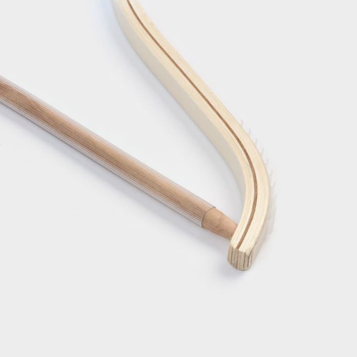 Плечики - вешалка для одежды Доляна, 44×23 см, деревянная сорт А, с перекладиной, антискользящее покрытие, светлое дерево