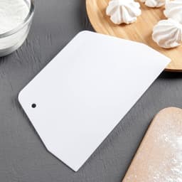 Шпатель кондитерский прямой Доляна, 19.5×12.5 см, цвет белый