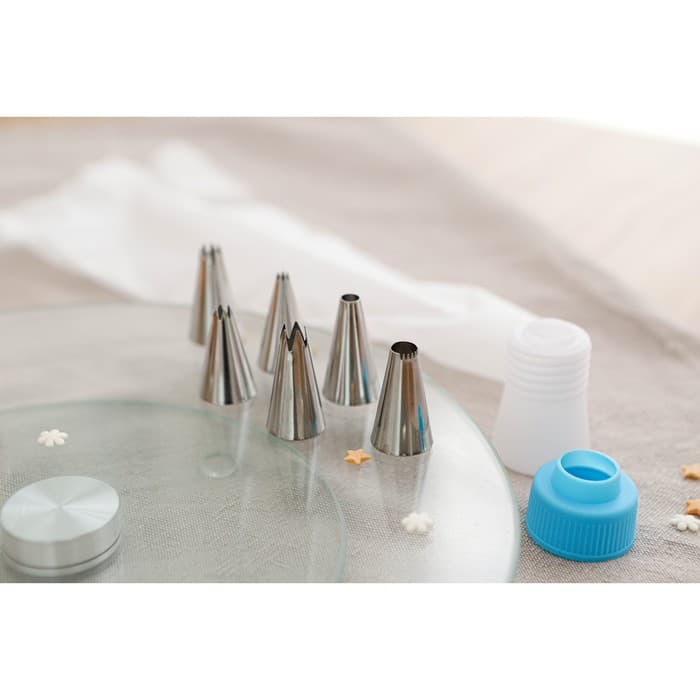 Набор кондитерский Доляна, 7 предметов: мешок 24 см, 6 насадок d=1.8 см, насадки и МИКС