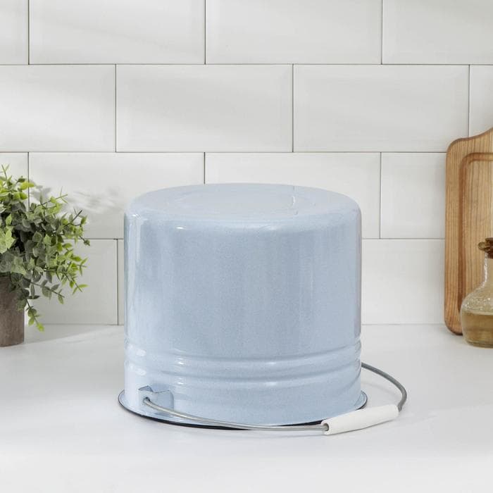 Ведро эмалированное 9 л, цельнотянутое, с крышкой, светло-голубое