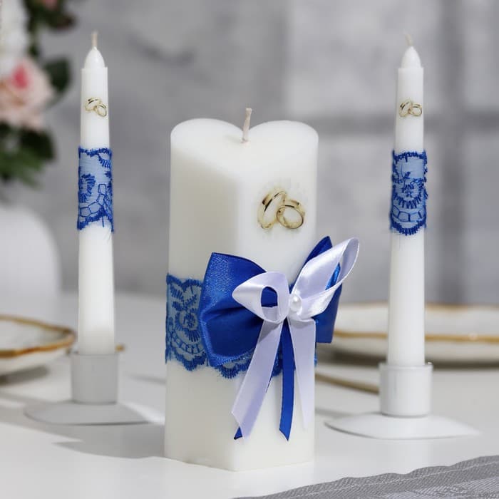 Набор свечей «Кружевной с бантиком», синий: домашний очаг 6.8×15 см, родительские 1.8×17.5 см