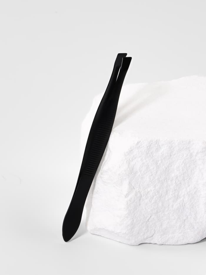 Пинцет скошенный, узкий, 8.5 см, чёрный