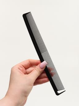 Расчёска антистатическая, комбинированная, карбон, 22.7×3.2 (±1) см, чёрная