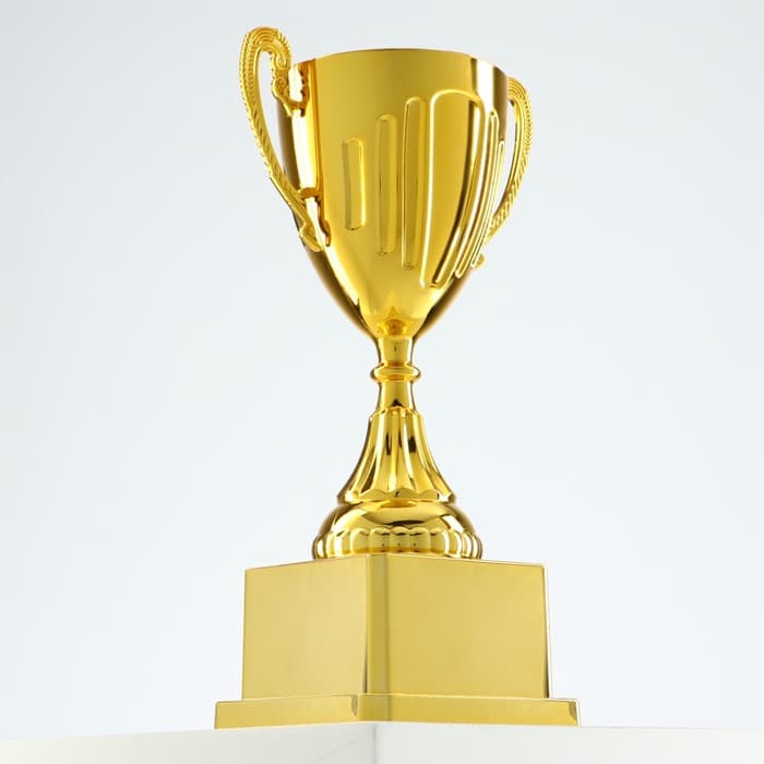 Кубок 092, наградная фигура, золото, подставка пластик, 19.8 см