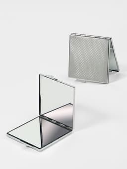 Зеркало складное, 6×6 см, серебристое