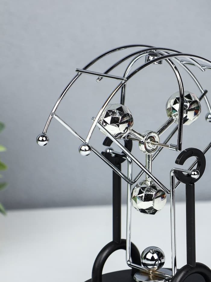 Маятник настольный антистресс «Вечный двигатель», 20×16×11 см, МИКС