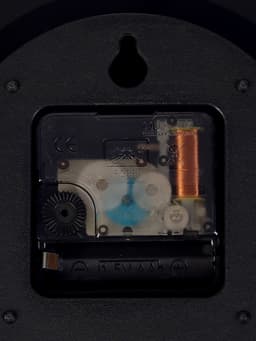 Часы настенные интерьерные «Лепестки», металл, бесшумные, плавный ход, d=59 см, циферблат d=22 см, от батарейки 1×АА