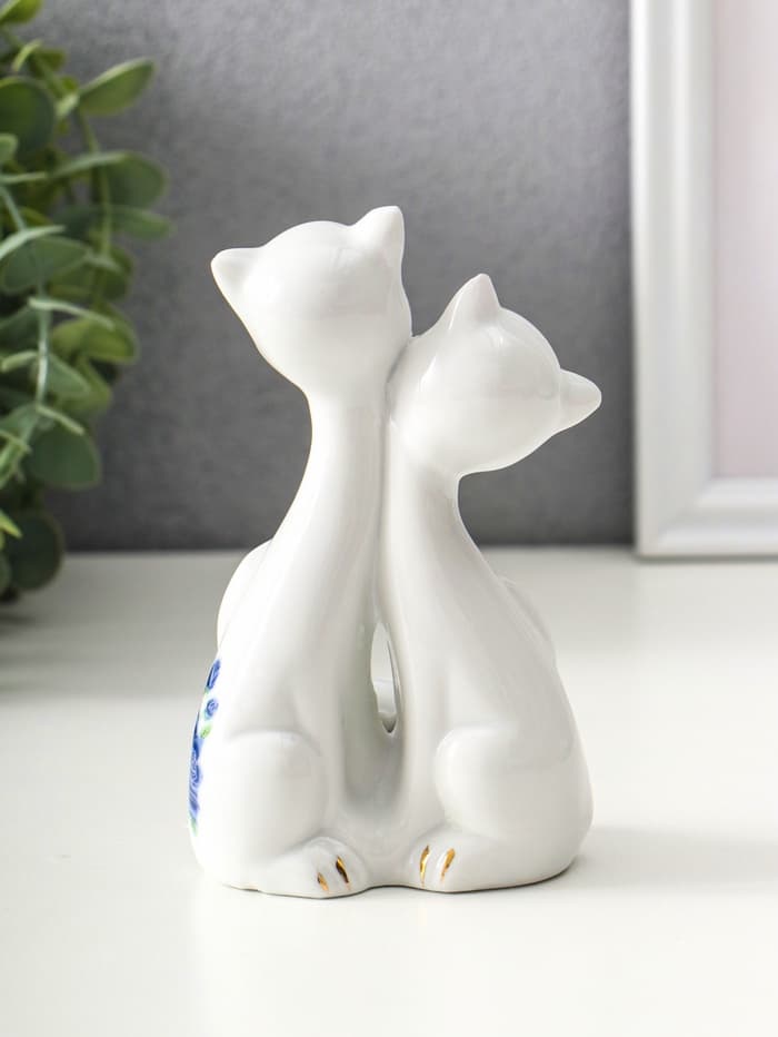 Фигурка керамика «Две кошки с котёнком», 13×8 см