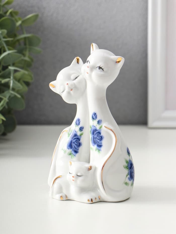 Фигурка керамика «Две кошки с котёнком», 13×8 см