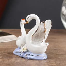 Фигурка керамика под фарфор «2 лебедя», 8×7 см